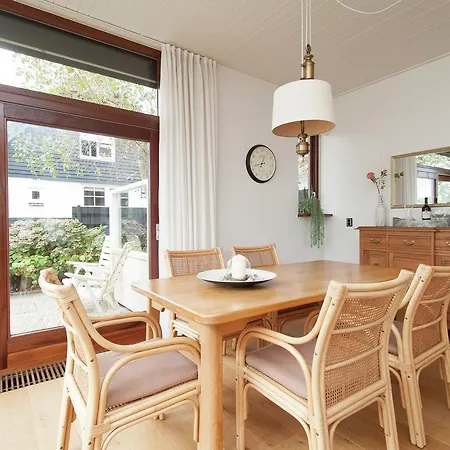 Feriehus Holiday Zeeduin *
